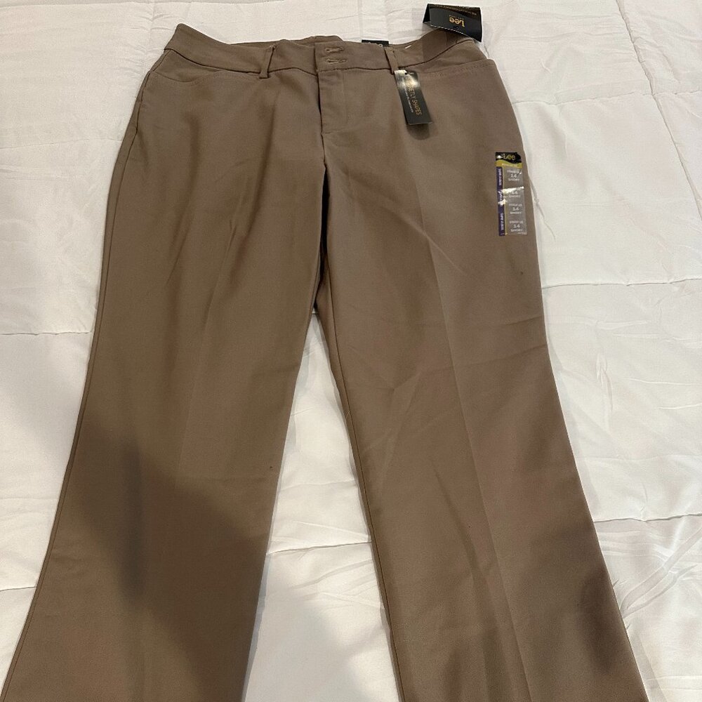 NWT Lee Light Fawn 14P Straight Leg